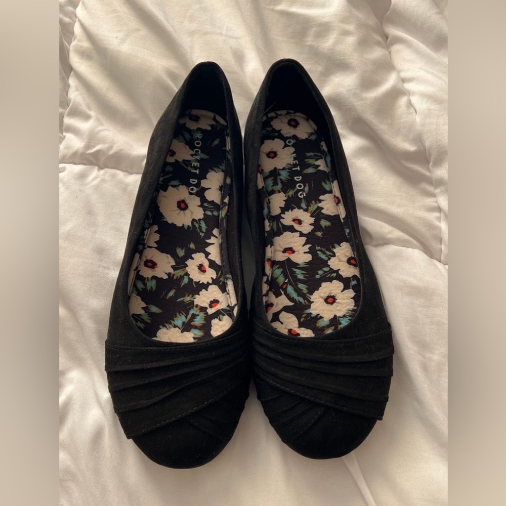 Dress shoes